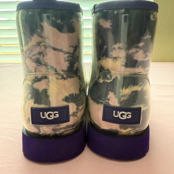 UGG Classic Clear Mini Marble
Boot | Size 8 EUC - Picture 8 of 14